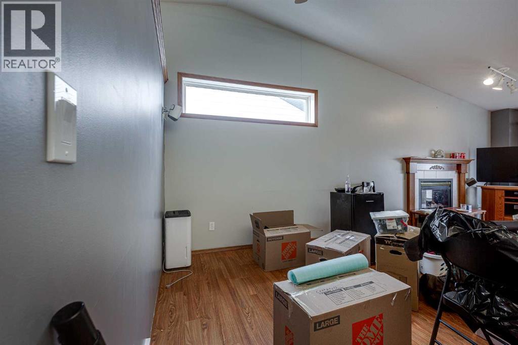 13 Dumas Crescent Property Photo 11
