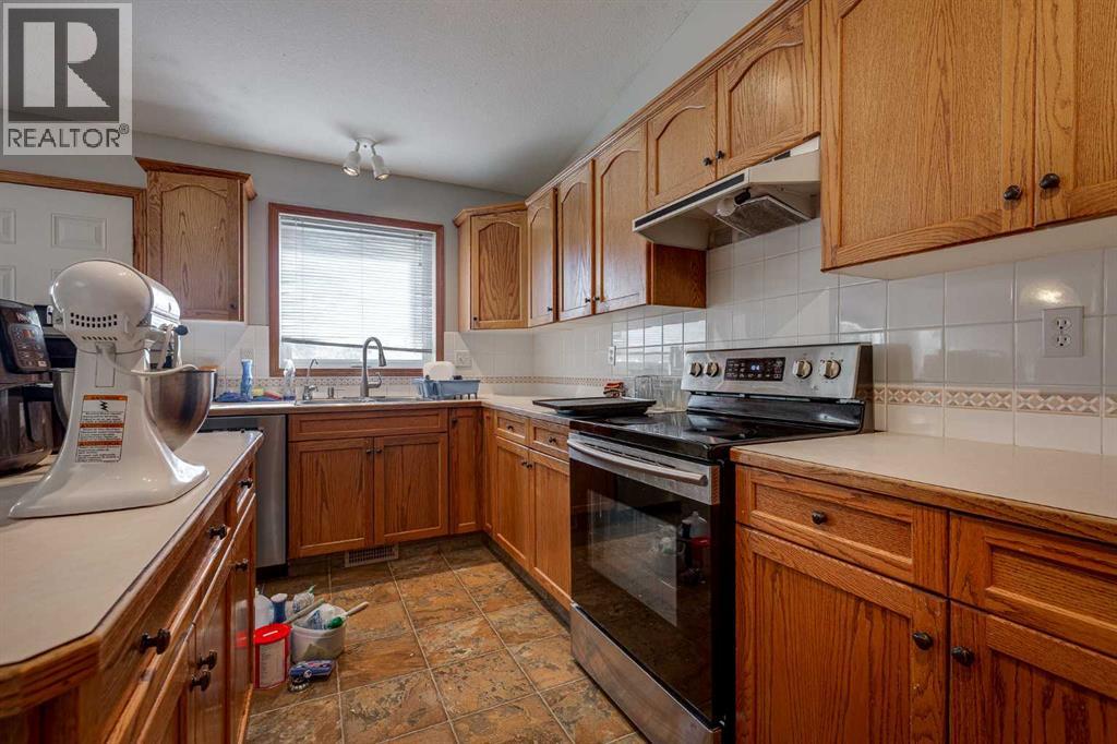 13 Dumas Crescent Property Photo 13