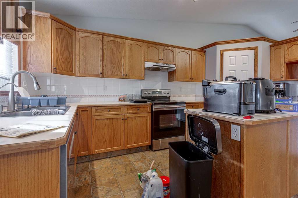 13 Dumas Crescent Property Photo 15