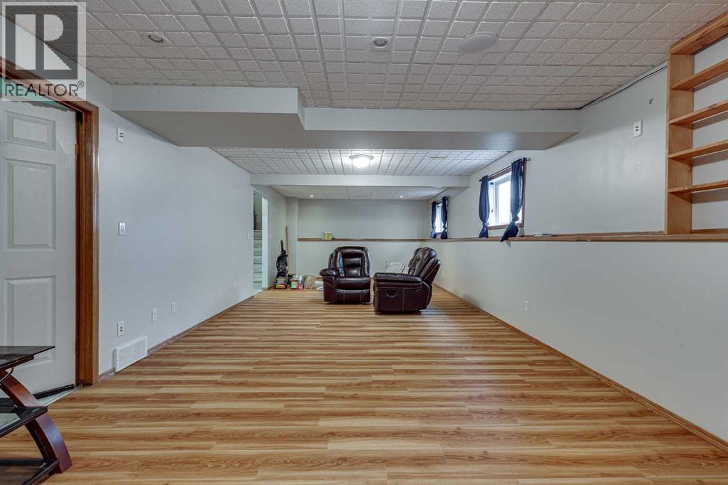 13 Dumas Crescent Property Photo 26