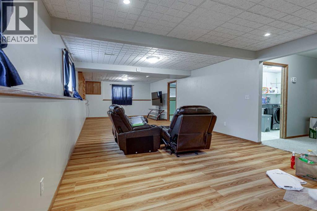 13 Dumas Crescent Property Photo 27