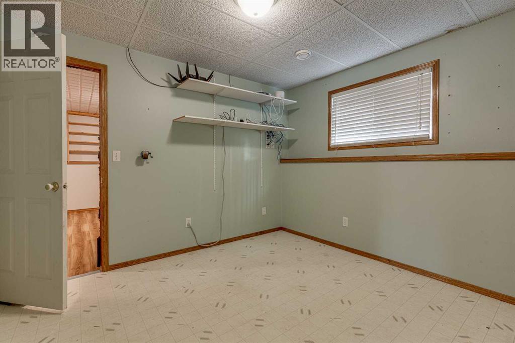 13 Dumas Crescent Property Photo 29