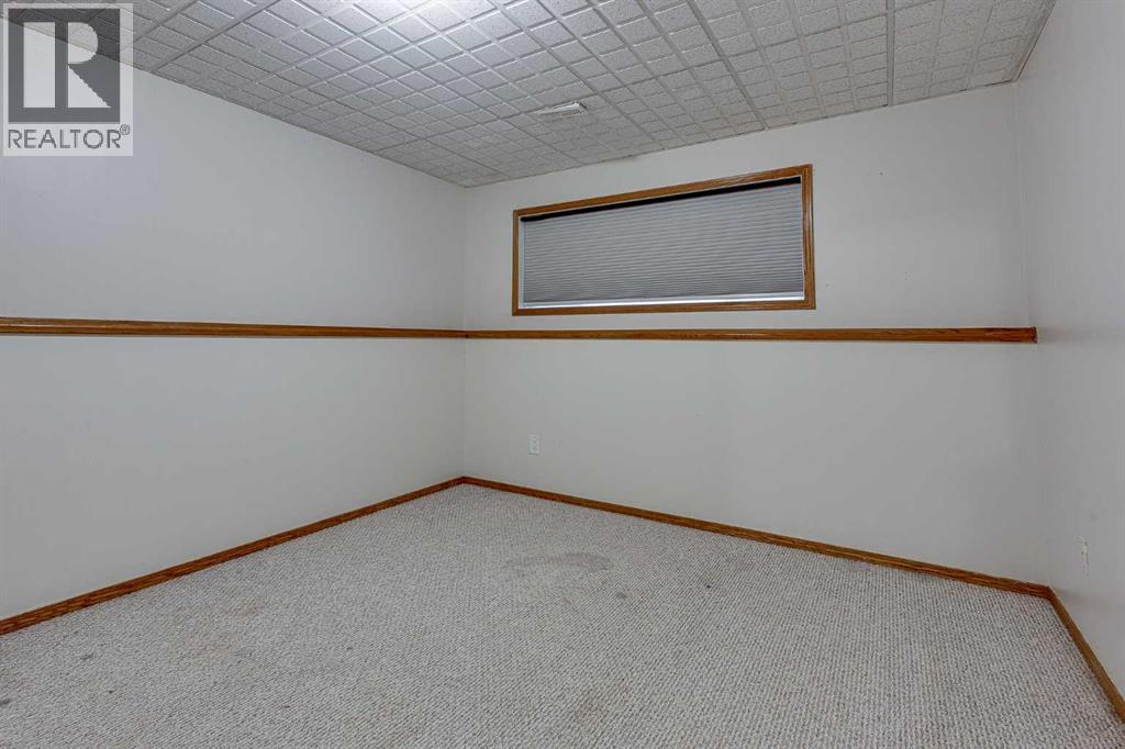 13 Dumas Crescent Property Photo 31