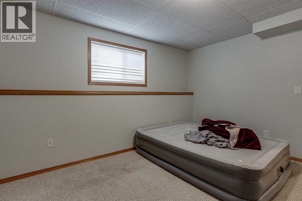 13 Dumas Crescent Property Photo 38