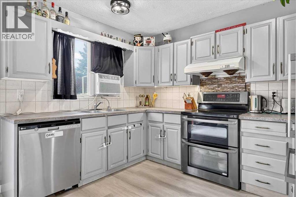 672 Whiteridge Way Ne Property Photo 11