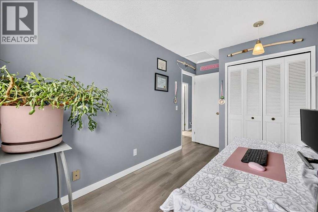 672 Whiteridge Way Ne Property Photo 24
