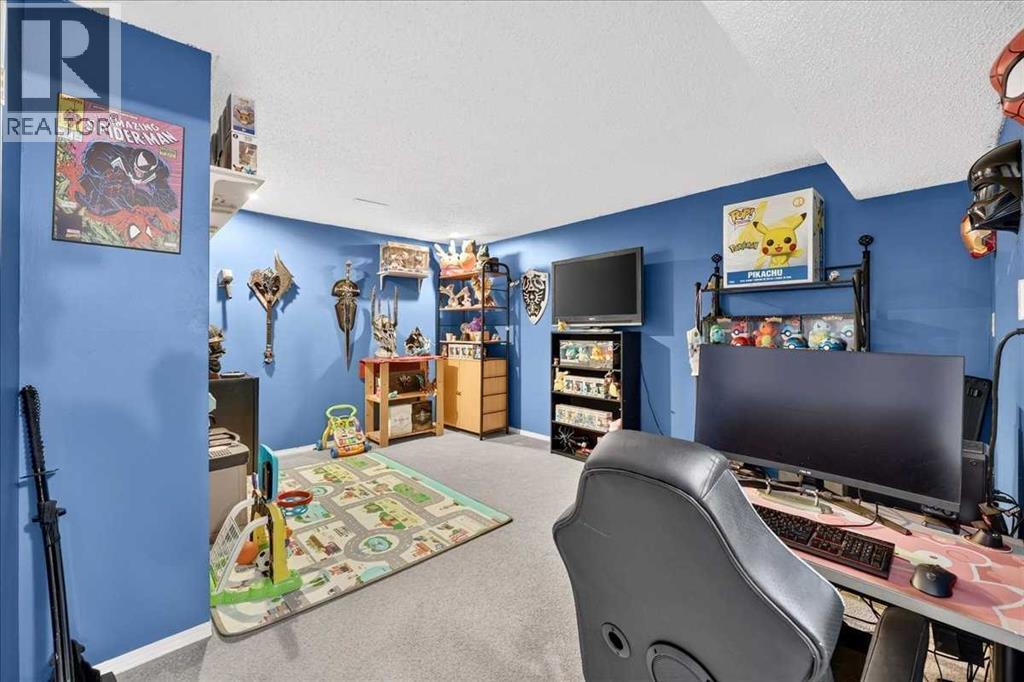 672 Whiteridge Way Ne Property Photo 25