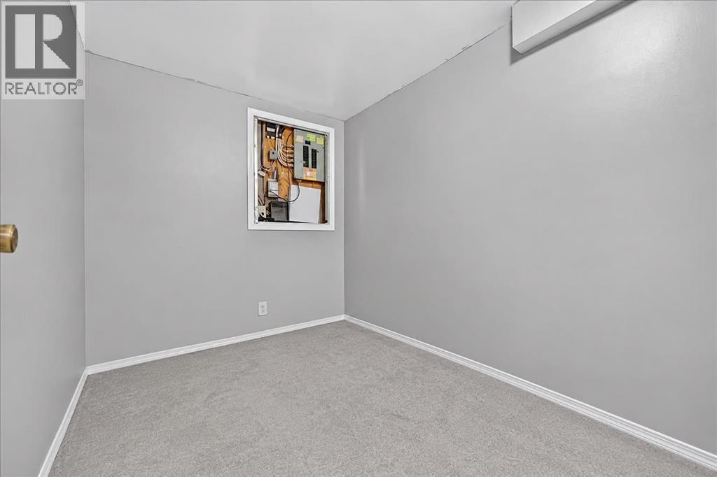 672 Whiteridge Way Ne Property Photo 29