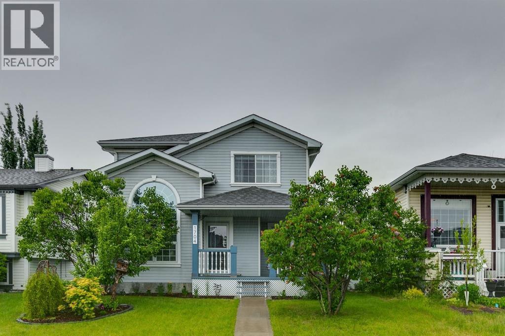 1704 Woodside Boulevard Nw Property Photo 1