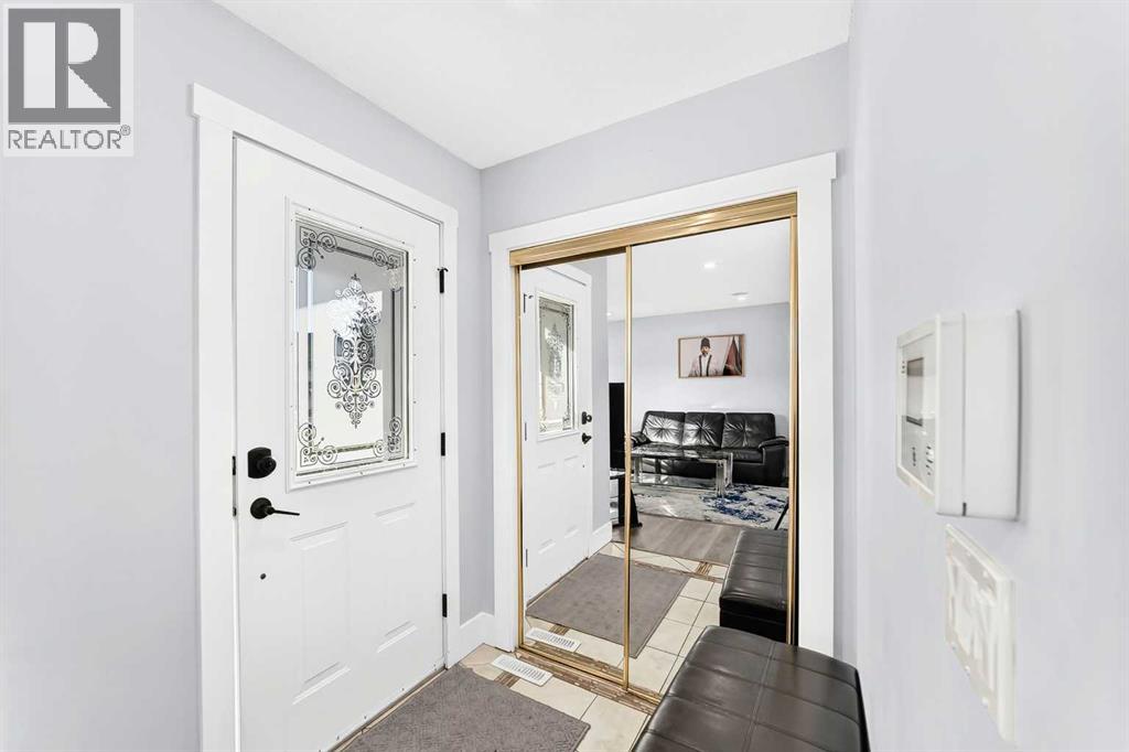 380 Taradale Drive Ne Property Photo 2