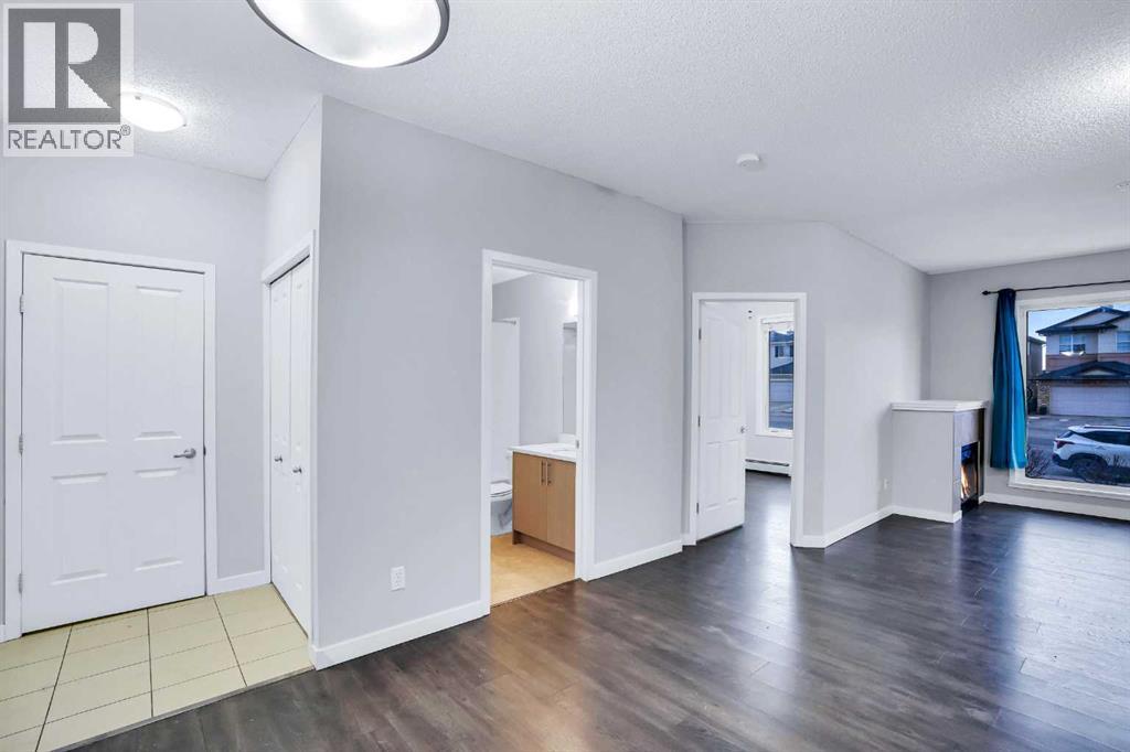 1140 Taradale Drive Northeast Property Photo 4
