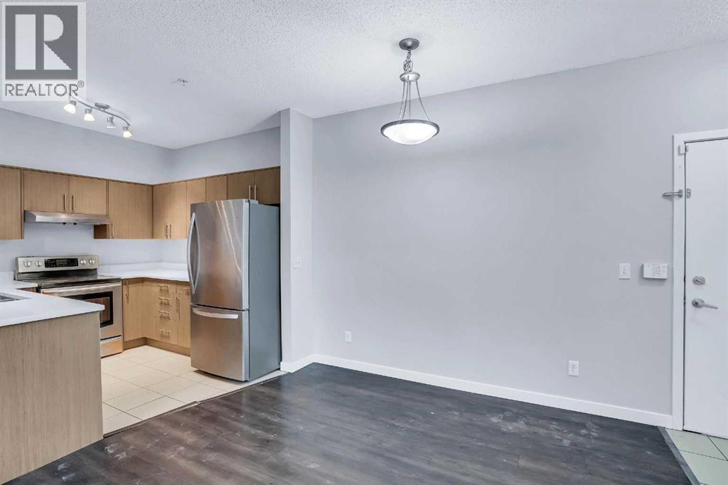 1140 Taradale Drive Northeast Property Photo 6