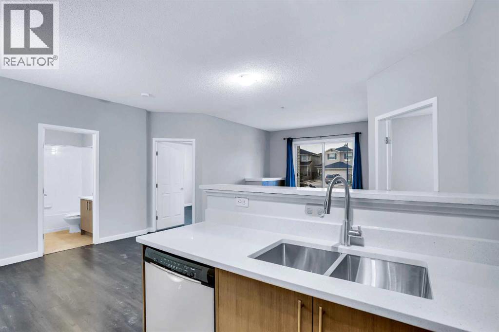 1140 Taradale Drive Northeast Property Photo 12