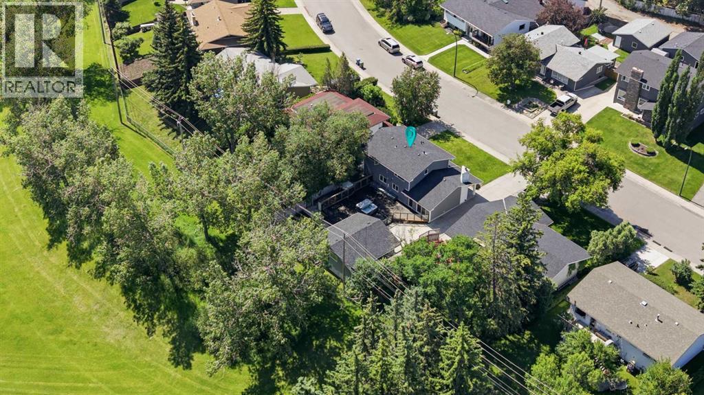 20 Mapleglade Close Se Property Photo 1