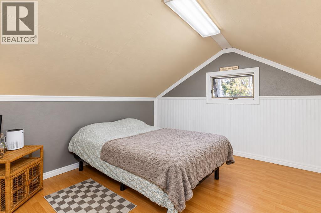 4518 52 Street Property Photo 19