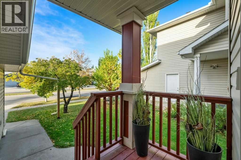 1041 Cranston Drive Se Property Photo 2