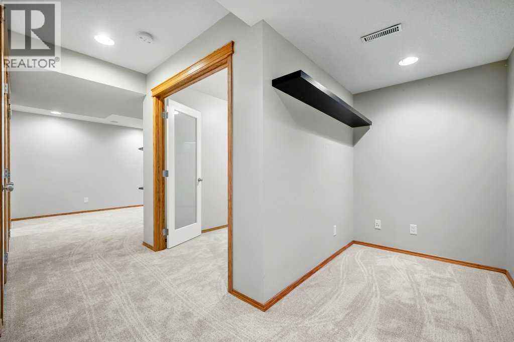 1041 Cranston Drive Se Property Photo 26