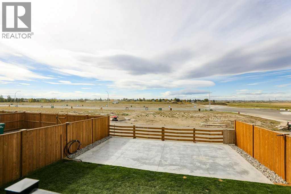 182 Caribou Bend N Property Photo 5