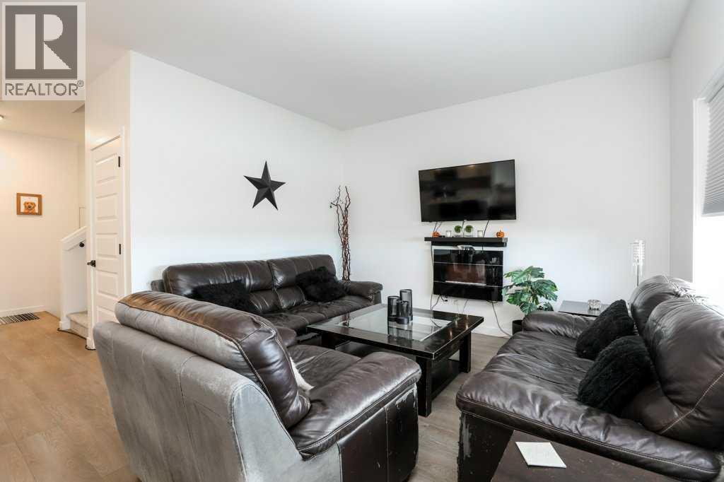182 Caribou Bend N Property Photo 14