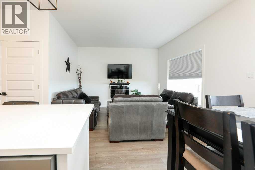 182 Caribou Bend N Property Photo 24