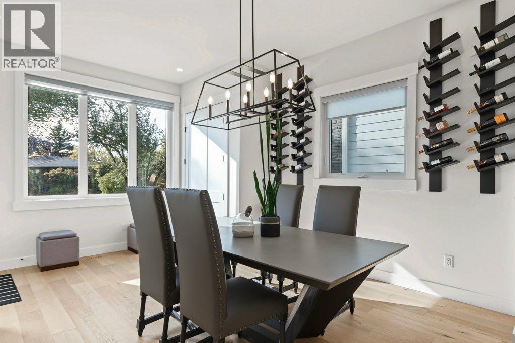 1906 43 Avenue Sw Property Photo 4
