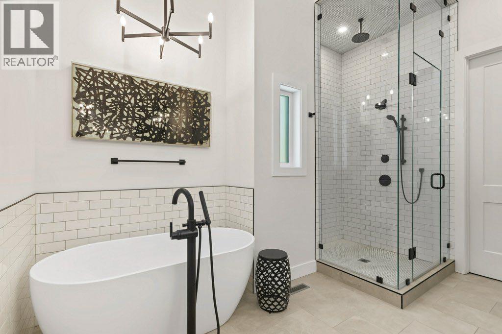 1906 43 Avenue Sw Property Photo 14