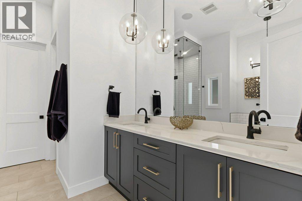 1906 43 Avenue Sw Property Photo 15