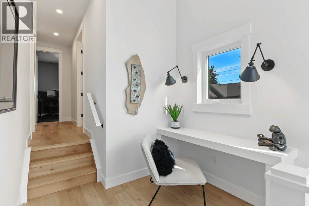 1906 43 Avenue Sw Property Photo 17