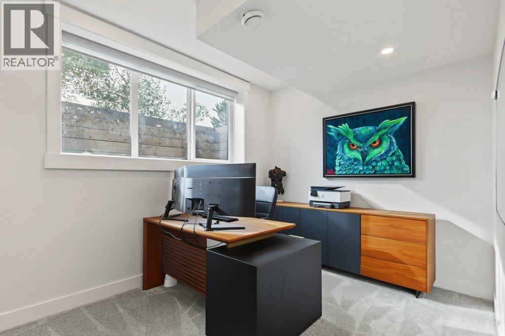 1906 43 Avenue Sw Property Photo 24