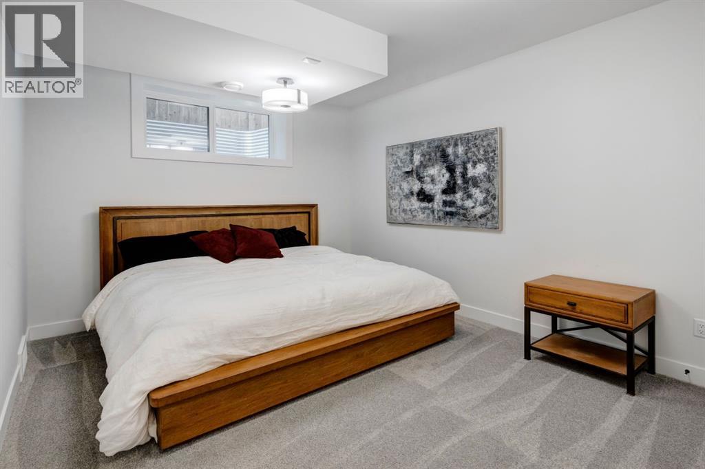 1906 43 Avenue Sw Property Photo 27