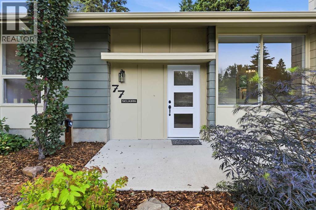 77 Selkirk Boulevard Property Photo 1