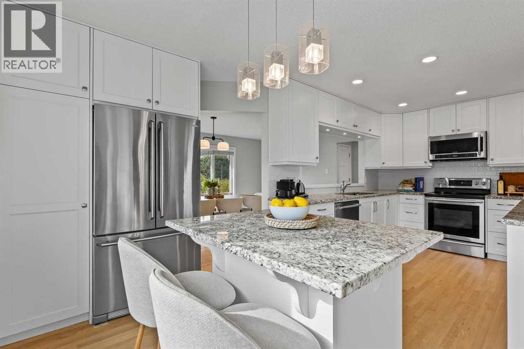 232 Lake Wapta Rise Se Property Photo 2