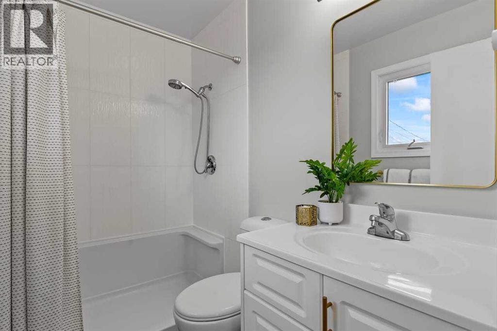 232 Lake Wapta Rise Se Property Photo 10
