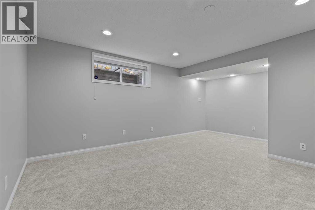 232 Lake Wapta Rise Se Property Photo 17