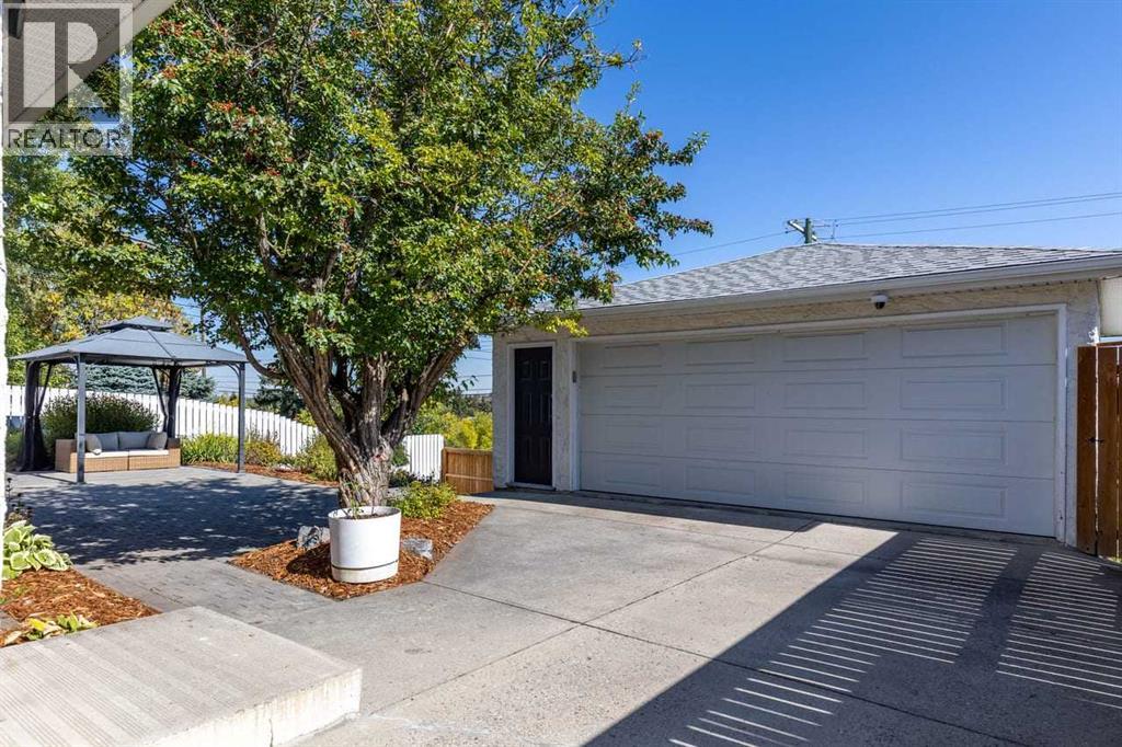 232 Lake Wapta Rise Se Property Photo 22