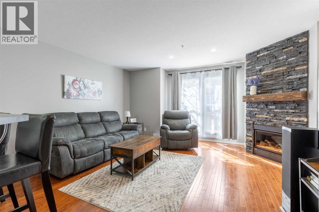 635 6 Street South Property Photo 4