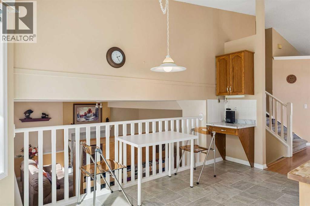 525 Shawinigan Drive Sw Property Photo 9