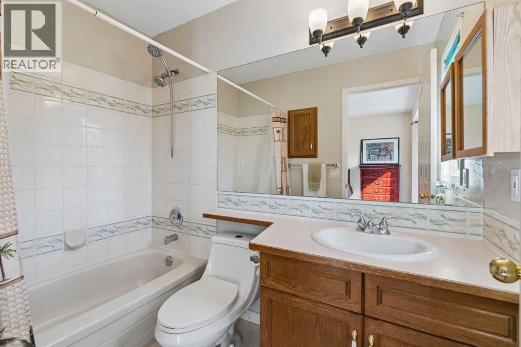 525 Shawinigan Drive Sw Property Photo 18