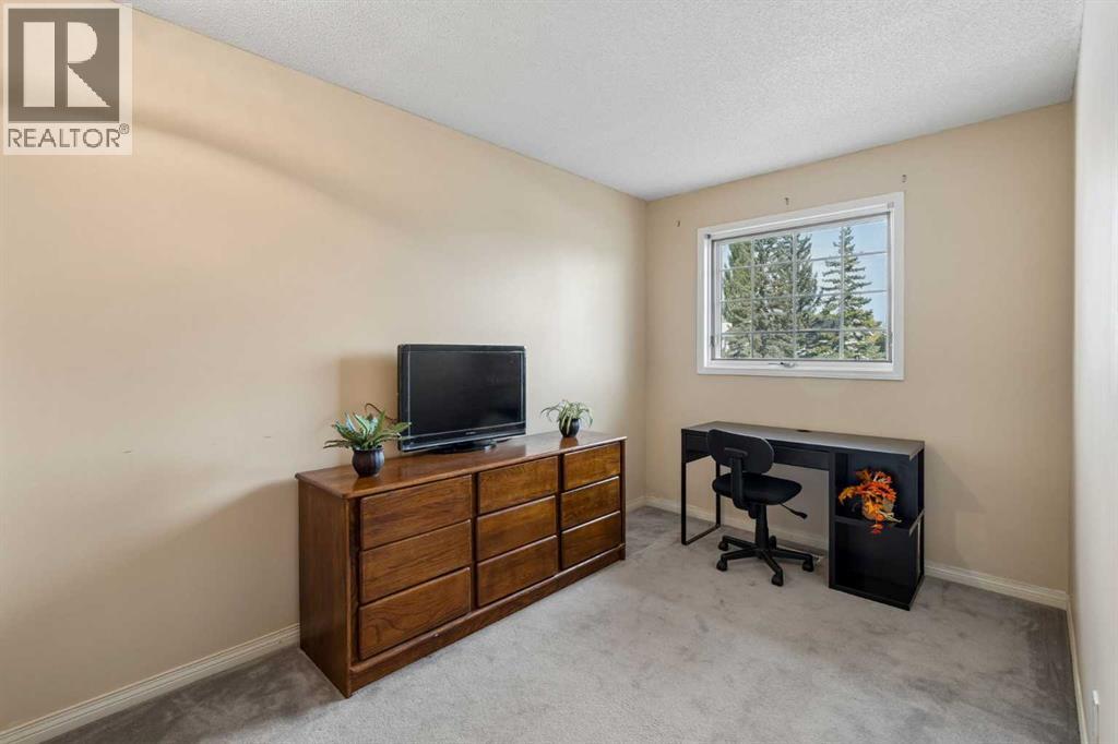525 Shawinigan Drive Sw Property Photo 19