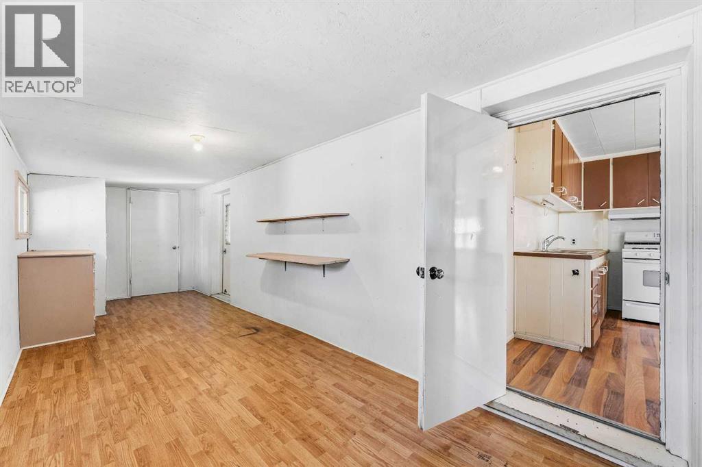 831 2nd Avenue Property Photo 4