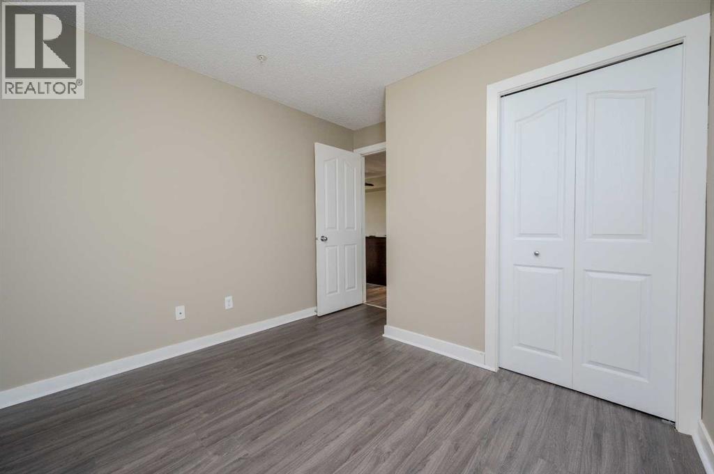 355 Taralake Way Northeast Property Photo 19