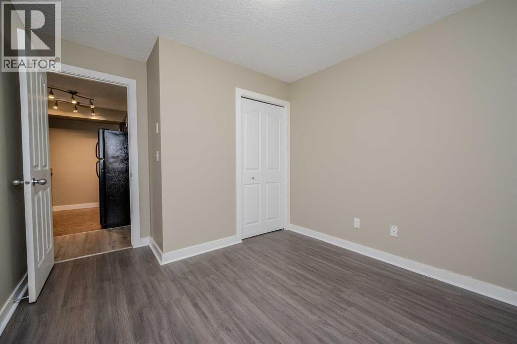 355 Taralake Way Northeast Property Photo 20