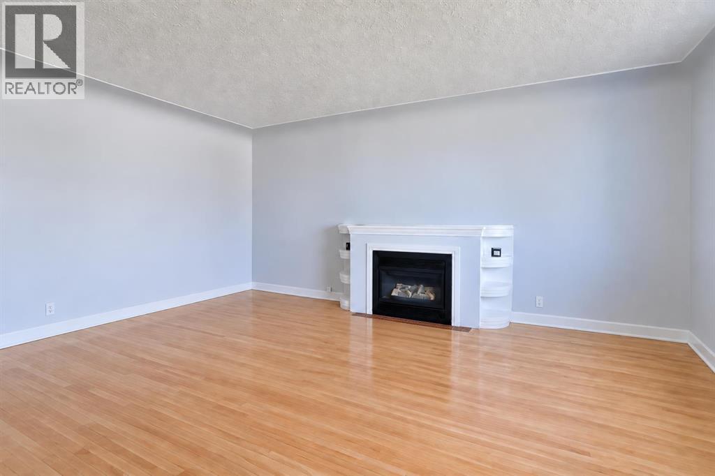 824 5 Street S Property Photo 3