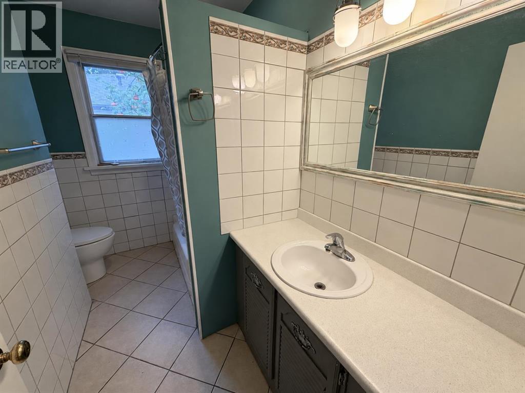 824 5 Street S Property Photo 8