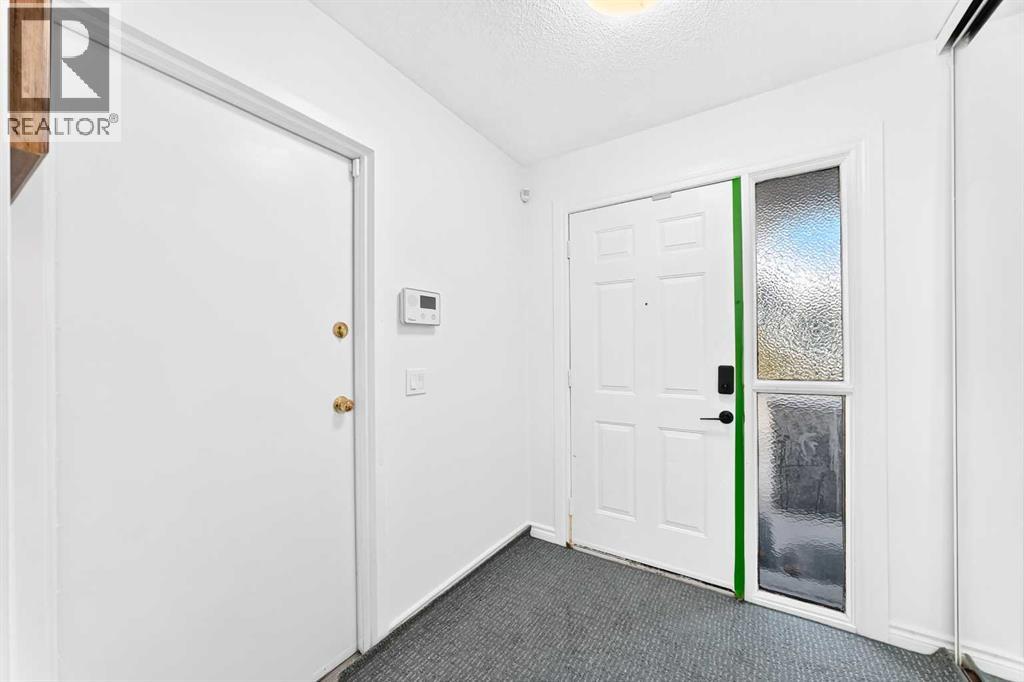 316 Coachway Lane Sw Property Photo 4