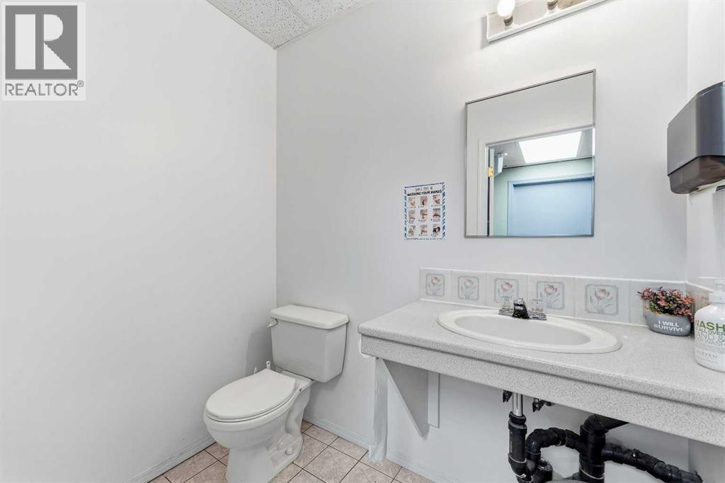 320a 2 Avenue Property Photo 20