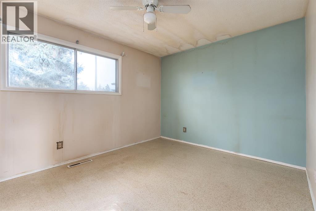 4724 Nipawin Crescent Nw Property Photo 10