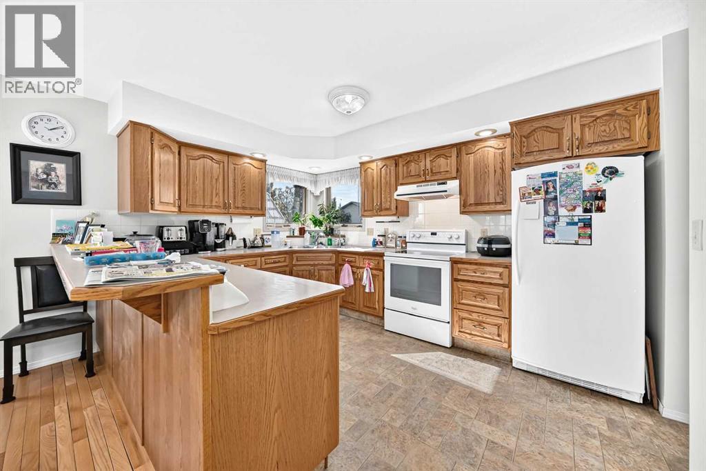 4310 60 Avenue Property Photo 6