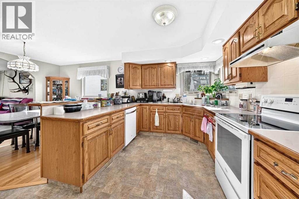 4310 60 Avenue Property Photo 7