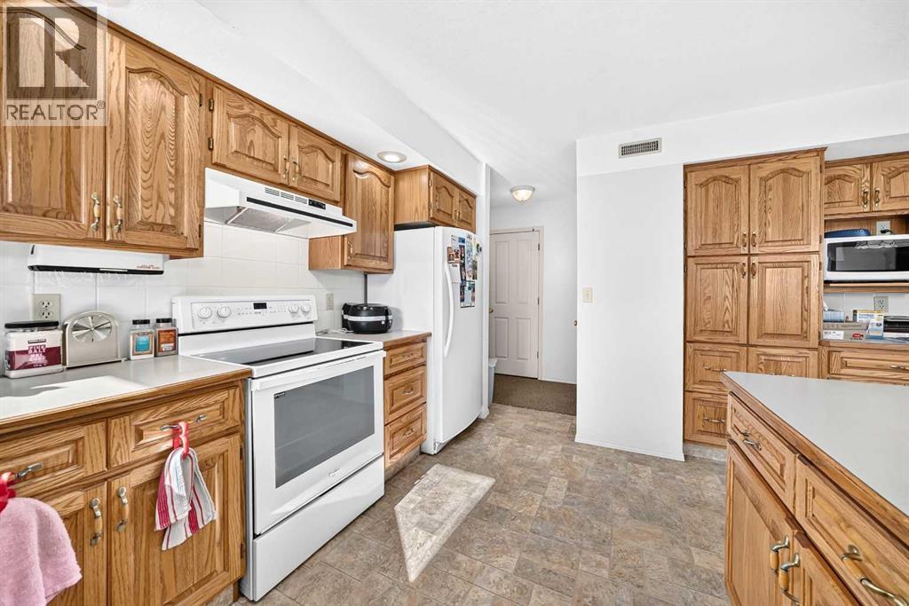 4310 60 Avenue Property Photo 9